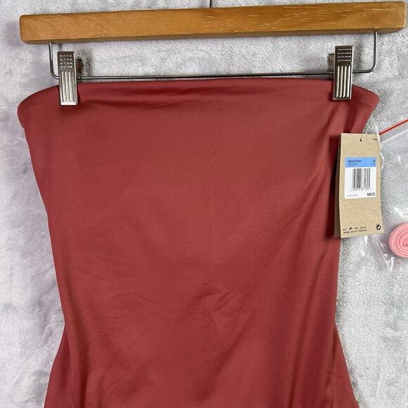 Nike Women's One Piece Swimsuit in Rust and Pink - Picture 5 of 12